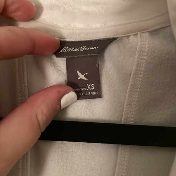 Eddie Bauer athletic long sleeve - Picture 2 of 3